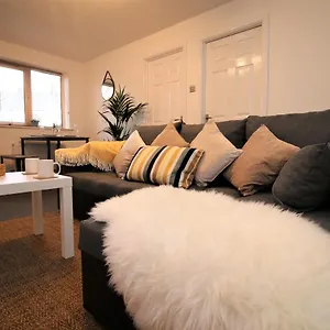  Apartment Thesiger Court - Free Private Parking - By Promise